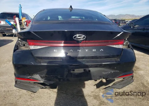 2022 Hyundai Elantra Sel z USA, uszkodzony, nr VIN KMHLS4AG4NU313462